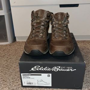 BRAND NEW Eddie Bauer brown hiking boots (size 8 in women)